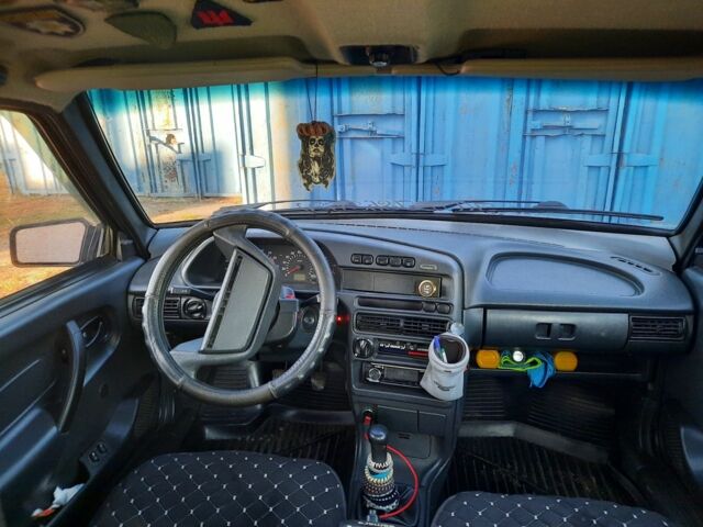 Синий ВАЗ 2115 Самара, объемом двигателя 1.5 л и пробегом 150 тыс. км за 1700 $, фото 3 на Automoto.ua