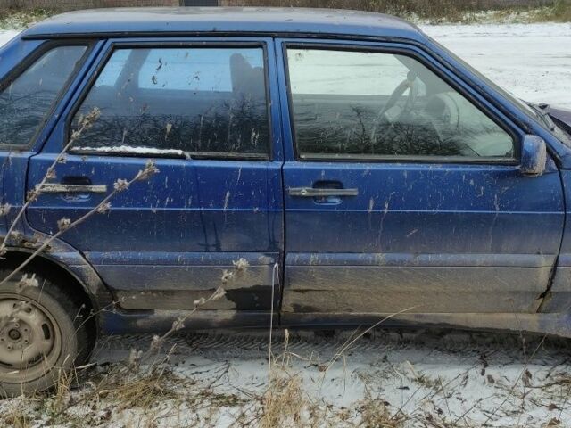 Синій ВАЗ 2115 Самара, об'ємом двигуна 1.5 л та пробігом 250 тис. км за 750 $, фото 3 на Automoto.ua