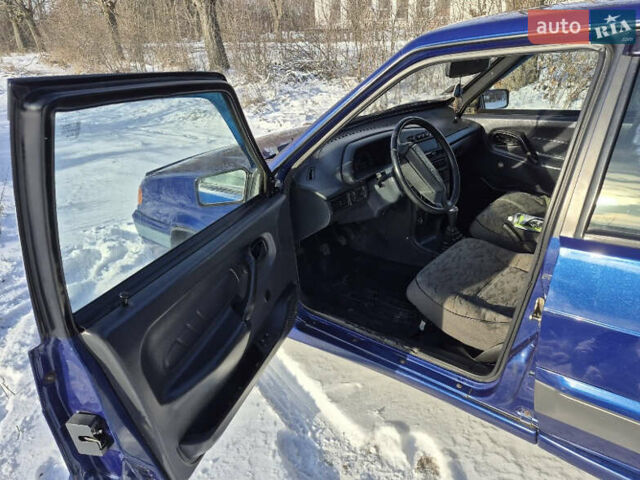 Синий ВАЗ 2115 Самара, объемом двигателя 1.5 л и пробегом 160 тыс. км за 1950 $, фото 5 на Automoto.ua