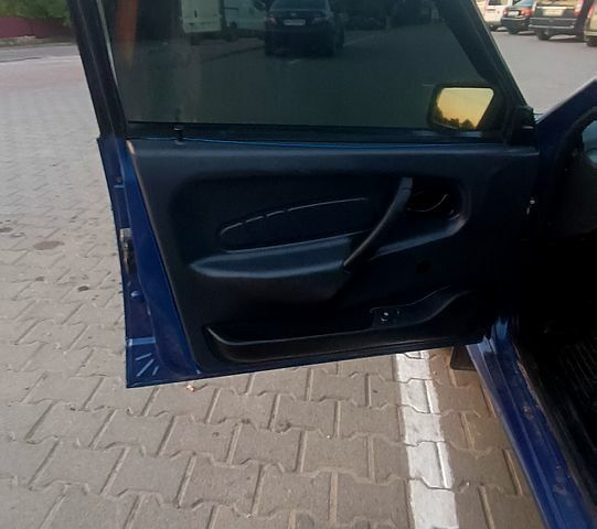 Синий ВАЗ 2115 Самара, объемом двигателя 1.5 л и пробегом 89 тыс. км за 1900 $, фото 7 на Automoto.ua