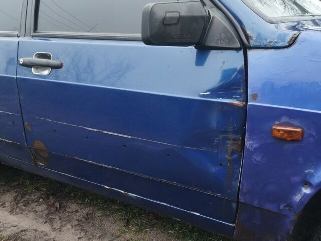 Синий ВАЗ 2115 Самара, объемом двигателя 1.5 л и пробегом 280 тыс. км за 1000 $, фото 3 на Automoto.ua