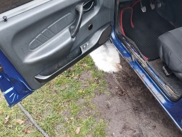 Синий ВАЗ 2115 Самара, объемом двигателя 1.5 л и пробегом 280 тыс. км за 1000 $, фото 11 на Automoto.ua