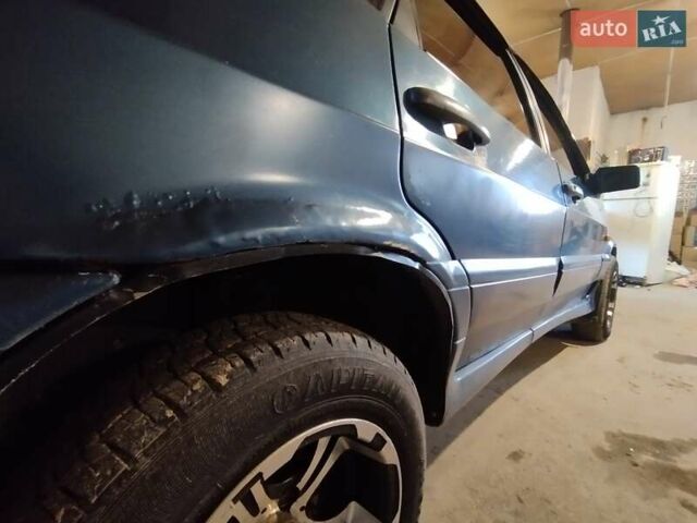 Синий ВАЗ 2115 Самара, объемом двигателя 1.5 л и пробегом 300 тыс. км за 1900 $, фото 4 на Automoto.ua