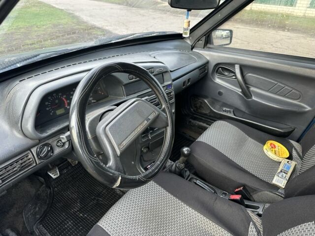 Синий ВАЗ 2115 Самара, объемом двигателя 1.5 л и пробегом 250 тыс. км за 1299 $, фото 6 на Automoto.ua