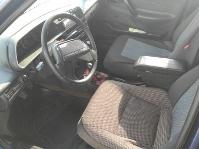 Синий ВАЗ 2115 Самара, объемом двигателя 1.5 л и пробегом 196 тыс. км за 1900 $, фото 4 на Automoto.ua