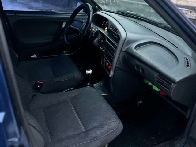 Синій ВАЗ 2115 Самара, об'ємом двигуна 1.5 л та пробігом 210 тис. км за 1750 $, фото 5 на Automoto.ua