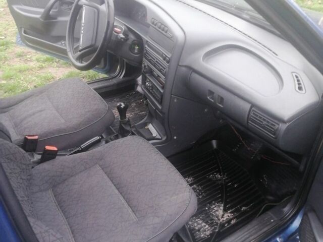 Синий ВАЗ 2115 Самара, объемом двигателя 1.5 л и пробегом 200 тыс. км за 2150 $, фото 9 на Automoto.ua