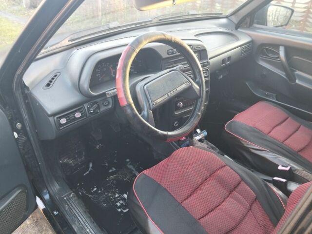 Синий ВАЗ 2115 Самара, объемом двигателя 1.5 л и пробегом 356 тыс. км за 1300 $, фото 4 на Automoto.ua