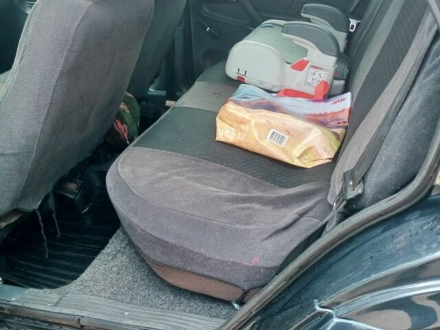 Синій ВАЗ 2115 Самара, об'ємом двигуна 1.5 л та пробігом 348 тис. км за 1350 $, фото 6 на Automoto.ua