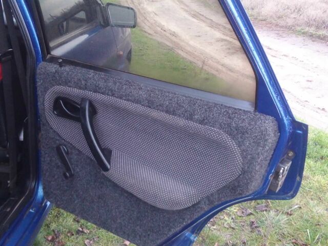 Синий ВАЗ 2115 Самара, объемом двигателя 1.6 л и пробегом 160 тыс. км за 1050 $, фото 6 на Automoto.ua