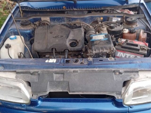 Синий ВАЗ 2115 Самара, объемом двигателя 1.6 л и пробегом 200 тыс. км за 2000 $, фото 6 на Automoto.ua