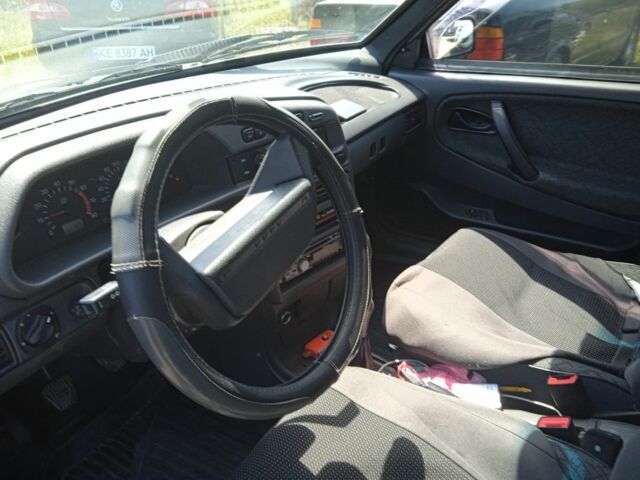 Зеленый ВАЗ 2115 Самара, объемом двигателя 1.5 л и пробегом 94 тыс. км за 78000 $, фото 6 на Automoto.ua