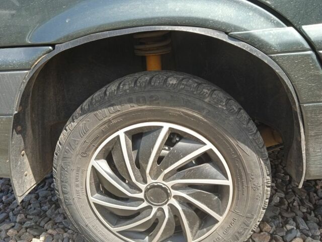 Зеленый ВАЗ 2115 Самара, объемом двигателя 1.5 л и пробегом 94 тыс. км за 78000 $, фото 10 на Automoto.ua