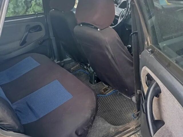 Зеленый ВАЗ 2115 Самара, объемом двигателя 0 л и пробегом 190 тыс. км за 2000 $, фото 2 на Automoto.ua