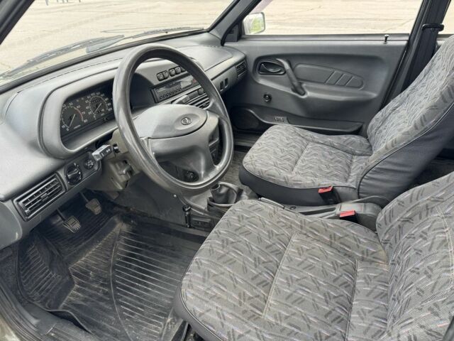 Зеленый ВАЗ 2115 Самара, объемом двигателя 0 л и пробегом 88 тыс. км за 1750 $, фото 8 на Automoto.ua