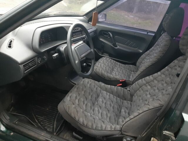 Зелений ВАЗ 2115 Самара, об'ємом двигуна 0 л та пробігом 180 тис. км за 1499 $, фото 3 на Automoto.ua