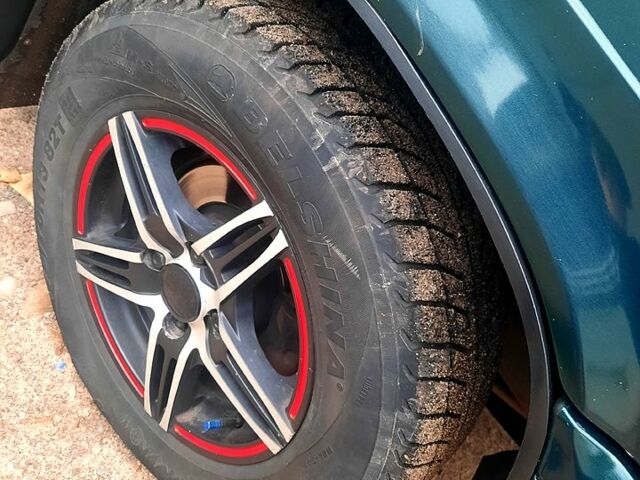 Зеленый ВАЗ 2115 Самара, объемом двигателя 1.5 л и пробегом 200 тыс. км за 2000 $, фото 12 на Automoto.ua