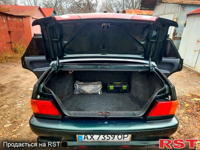 Зеленый ВАЗ 2115 Самара, объемом двигателя 1.5 л и пробегом 200 тыс. км за 2000 $, фото 11 на Automoto.ua