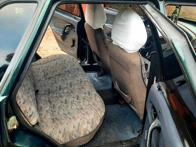 Зеленый ВАЗ 2115 Самара, объемом двигателя 1.5 л и пробегом 200 тыс. км за 2000 $, фото 10 на Automoto.ua