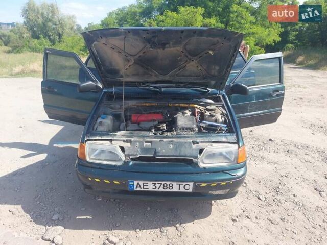 Зеленый ВАЗ 2115 Самара, объемом двигателя 1.5 л и пробегом 20 тыс. км за 1400 $, фото 10 на Automoto.ua