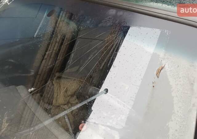 Зелений ВАЗ 2115 Самара, об'ємом двигуна 1.5 л та пробігом 248 тис. км за 550 $, фото 2 на Automoto.ua