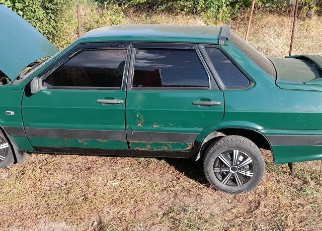 Зелений ВАЗ 2115 Самара, об'ємом двигуна 0 л та пробігом 120 тис. км за 1009 $, фото 7 на Automoto.ua
