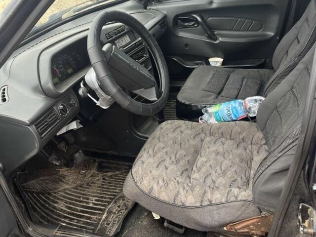 Зеленый ВАЗ 2115 Самара, объемом двигателя 1.5 л и пробегом 200 тыс. км за 1200 $, фото 5 на Automoto.ua