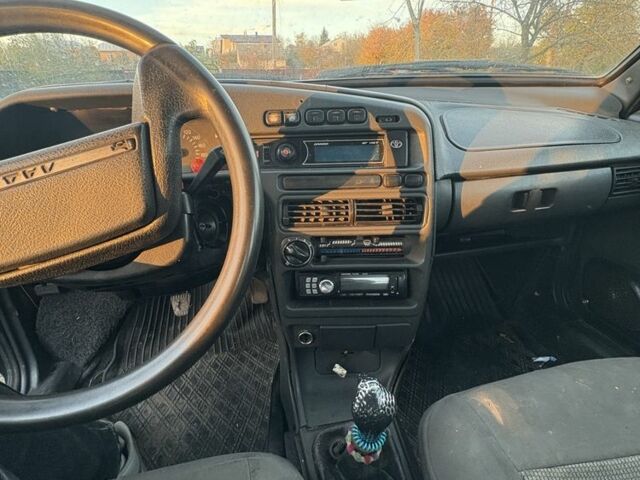 Зеленый ВАЗ 2115 Самара, объемом двигателя 1.5 л и пробегом 1 тыс. км за 800 $, фото 1 на Automoto.ua