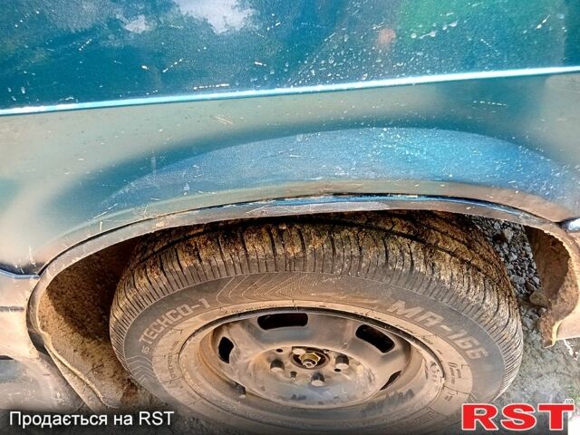 Зеленый ВАЗ 2115 Самара, объемом двигателя 1.5 л и пробегом 270 тыс. км за 1500 $, фото 7 на Automoto.ua