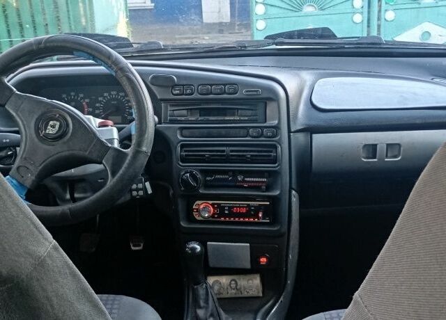 ВАЗ 2115 Самара 2003 у Подільськ (Котовськ) на Automoto.ua Зелений ВАЗ 2115 Самара, об'ємом двигуна 0 л та пробігом 111 тис. км за 1000 $, фото 9 на Automoto.ua