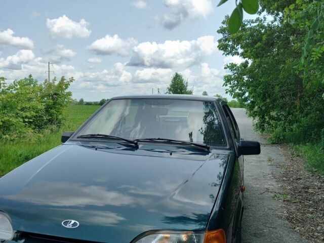 Зеленый ВАЗ 2115 Самара, объемом двигателя 1.5 л и пробегом 80 тыс. км за 2000 $, фото 2 на Automoto.ua