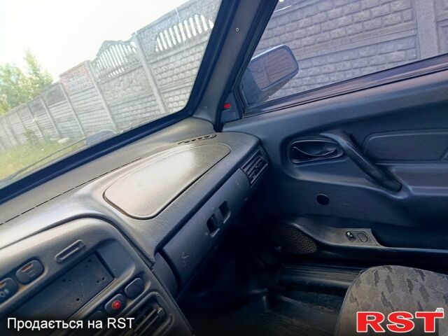 Зелений ВАЗ 2115 Самара, об'ємом двигуна 1.5 л та пробігом 230 тис. км за 1200 $, фото 2 на Automoto.ua