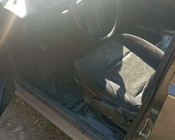 ВАЗ 2115 Самара 2006 в Самборе на Automoto.ua Зеленый ВАЗ 2115 Самара, объемом двигателя 1.5 л и пробегом 276 тыс. км за 1100 $, фото 2 на Automoto.ua