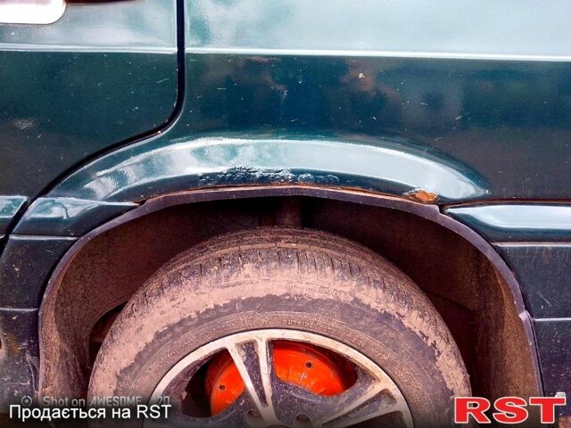 Зеленый ВАЗ 2115 Самара, объемом двигателя 1.6 л и пробегом 200 тыс. км за 1800 $, фото 4 на Automoto.ua