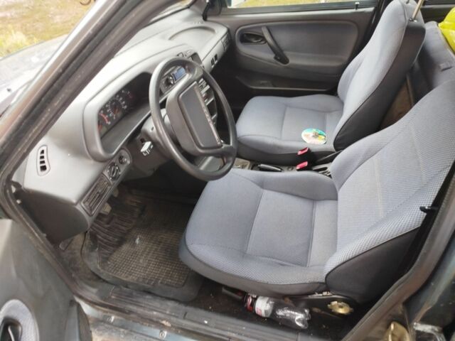 Зелений ВАЗ 2115 Самара, об'ємом двигуна 1.5 л та пробігом 164 тис. км за 1750 $, фото 4 на Automoto.ua