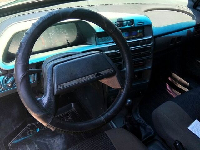 Зеленый ВАЗ 2115 Самара, объемом двигателя 1.5 л и пробегом 225 тыс. км за 1800 $, фото 4 на Automoto.ua