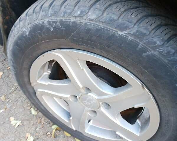 Зеленый ВАЗ 2115 Самара, объемом двигателя 1.5 л и пробегом 103 тыс. км за 1700 $, фото 3 на Automoto.ua