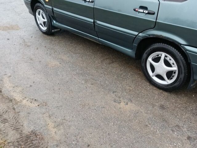 Зелений ВАЗ 2115 Самара, об'ємом двигуна 1.6 л та пробігом 233 тис. км за 1500 $, фото 1 на Automoto.ua