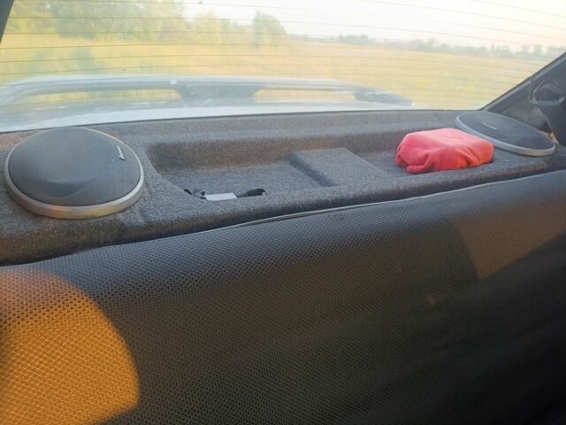 Зеленый ВАЗ 2115 Самара, объемом двигателя 1.6 л и пробегом 180 тыс. км за 1250 $, фото 4 на Automoto.ua