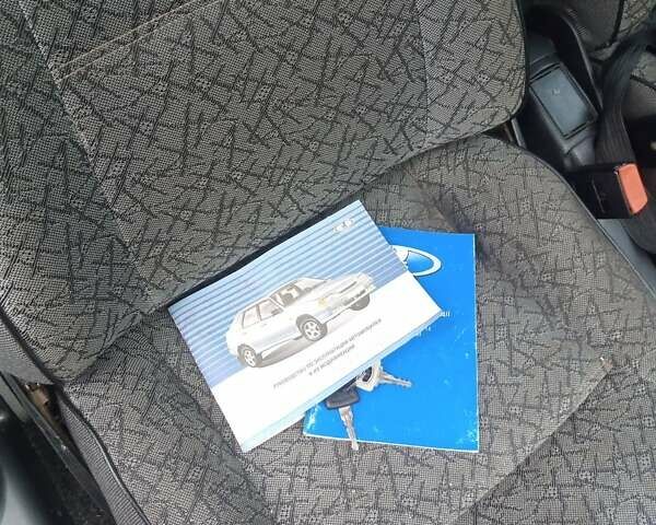 Зеленый ВАЗ 2115 Самара, объемом двигателя 1.6 л и пробегом 230 тыс. км за 1250 $, фото 12 на Automoto.ua