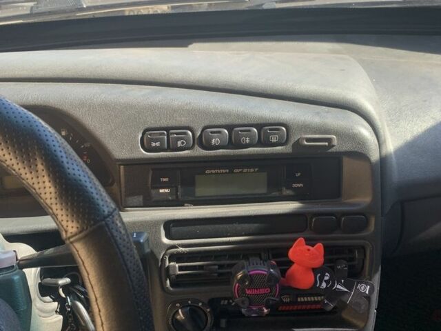 Зеленый ВАЗ 2115 Самара, объемом двигателя 1.6 л и пробегом 200 тыс. км за 901 $, фото 3 на Automoto.ua