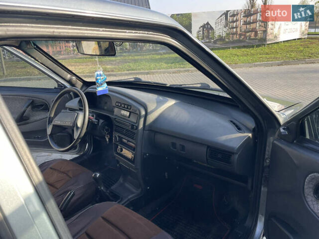 Зелений ВАЗ 2115 Самара, об'ємом двигуна 1.6 л та пробігом 260 тис. км за 2550 $, фото 14 на Automoto.ua