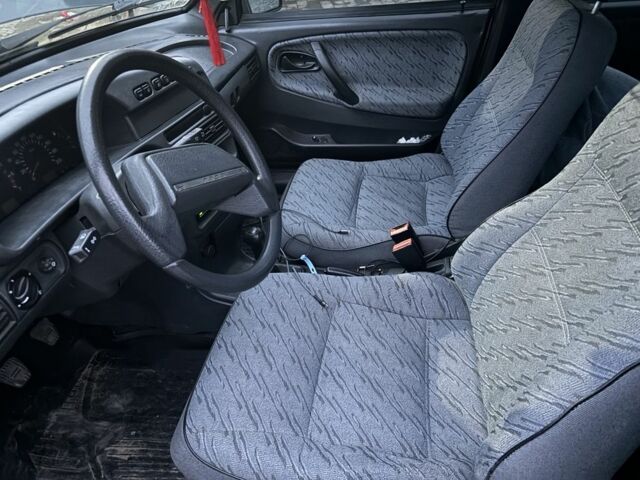 Зелений ВАЗ 2115 Самара, об'ємом двигуна 1.6 л та пробігом 138 тис. км за 2100 $, фото 7 на Automoto.ua