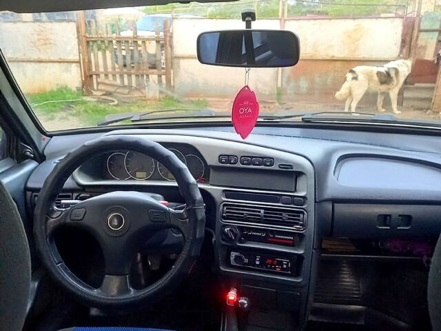 Зеленый ВАЗ 2115 Самара, объемом двигателя 1.6 л и пробегом 254 тыс. км за 1400 $, фото 5 на Automoto.ua