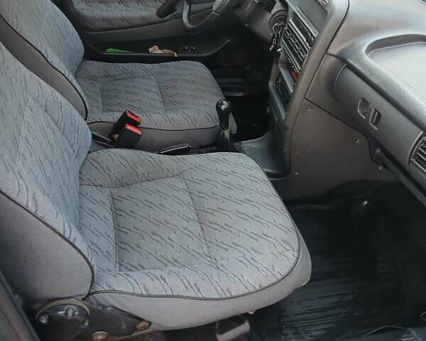 Зелений ВАЗ 2115 Самара, об'ємом двигуна 1.6 л та пробігом 138 тис. км за 1350 $, фото 4 на Automoto.ua