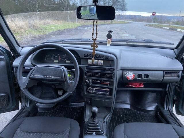 Зелений ВАЗ 2115 Самара, об'ємом двигуна 1.6 л та пробігом 230 тис. км за 2000 $, фото 7 на Automoto.ua