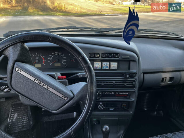 Зелений ВАЗ 2115 Самара, об'ємом двигуна 1.6 л та пробігом 206 тис. км за 2850 $, фото 5 на Automoto.ua