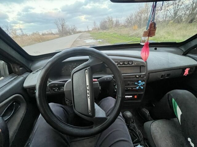 Зеленый ВАЗ 2115 Самара, объемом двигателя 1.6 л и пробегом 245 тыс. км за 952 $, фото 6 на Automoto.ua