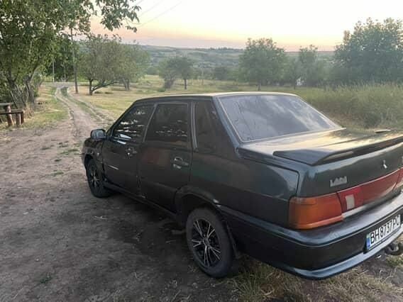 Зеленый ВАЗ 2115 Самара, объемом двигателя 1.6 л и пробегом 220 тыс. км за 1500 $, фото 5 на Automoto.ua