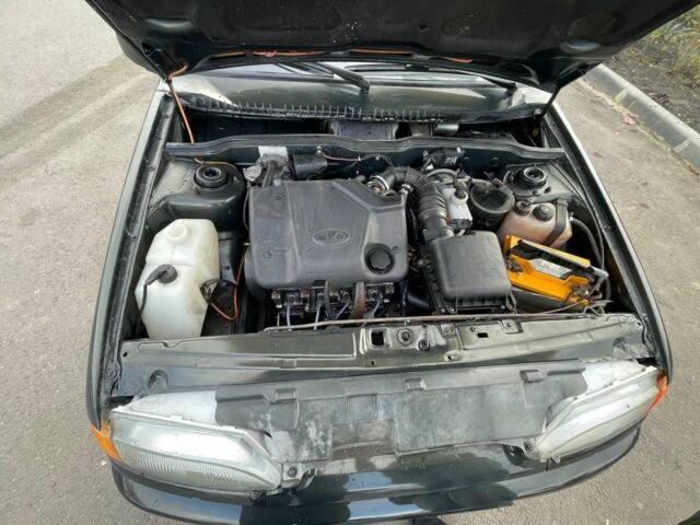 Зеленый ВАЗ 2115 Самара, объемом двигателя 1.6 л и пробегом 230 тыс. км за 2000 $, фото 5 на Automoto.ua